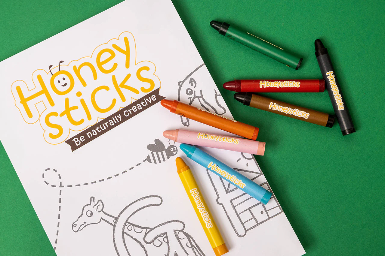Honeysticks Jumbo Posters and Crayons Activity Set - Image 2