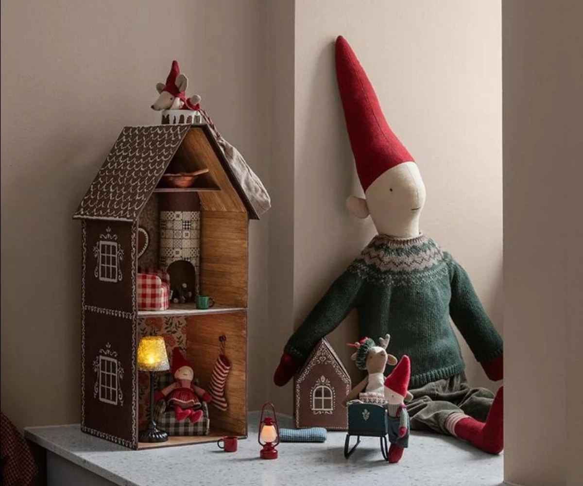 Maileg Santa Mouse - Image 2