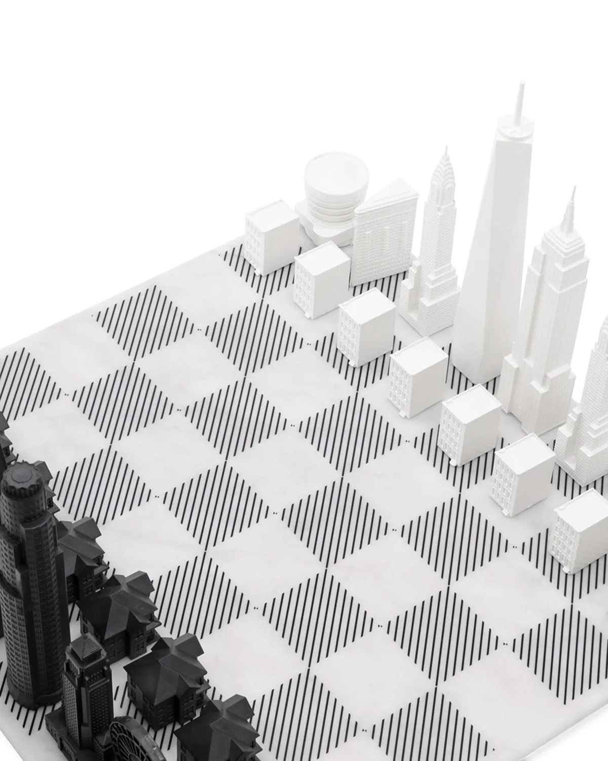 Skyline Chess Chess Set Acrylic NEW YORK vs LOS ANGELES Edition with Marble Hatch Board - Image 2